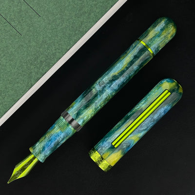 Nahvalur (Narwhal) Voyage Vacation Fountain Pen - Spring (Special Edition)