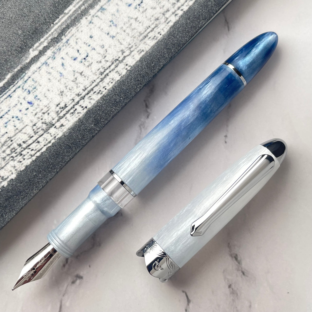 Nahvalur (Narwhal) Horizon Fountain Pen - Glacier