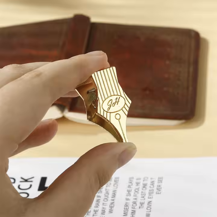 CoraCreaCrafts Gold Nib Clip