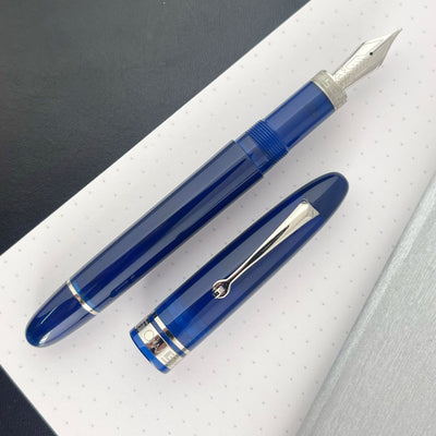 Omas Ogiva Fountain Pen - Blu w/ Silver