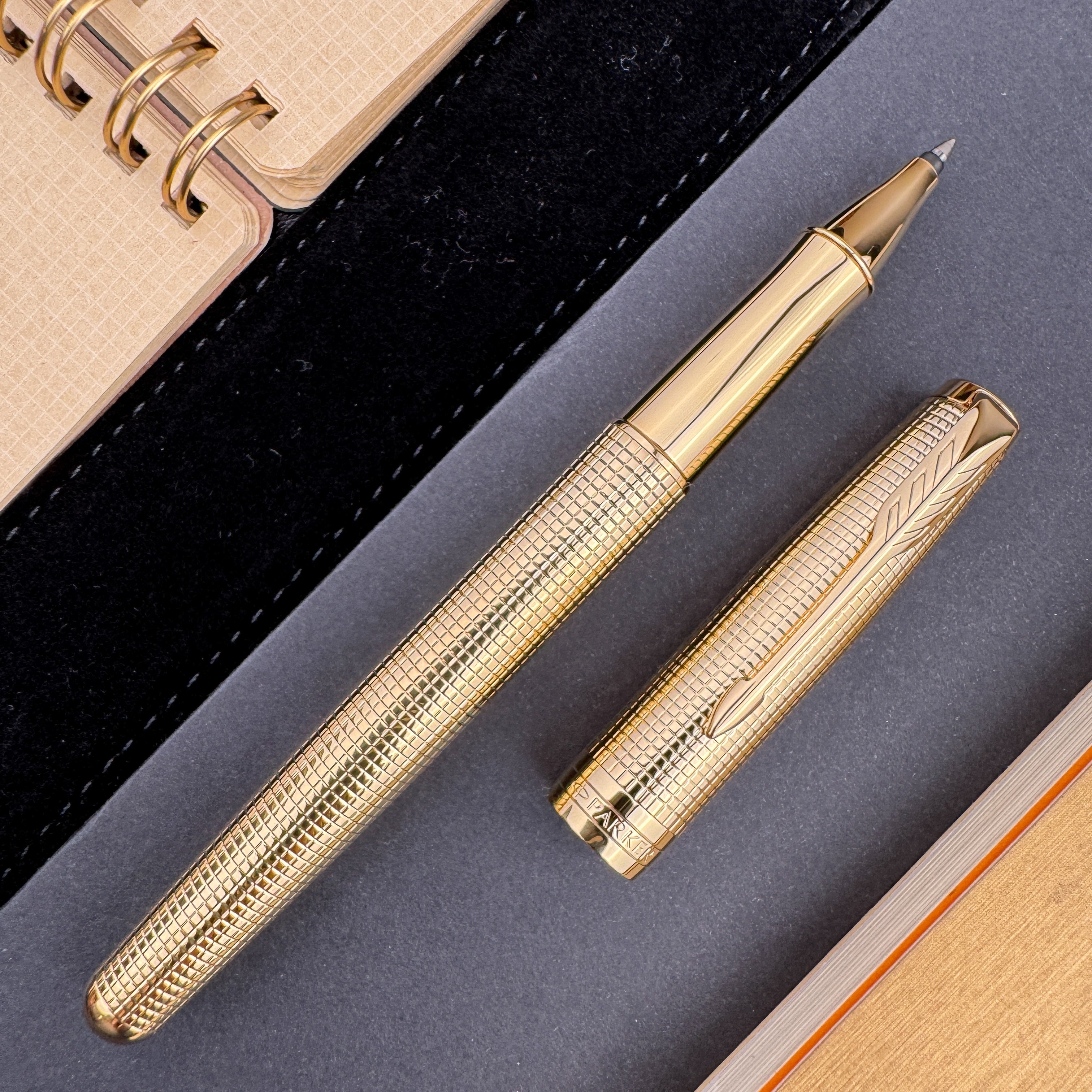 PARKER12kゴールド スリム ペンシル 本体M a de in USA PARKER_SONNET_CISELE_GOLD_ROLL