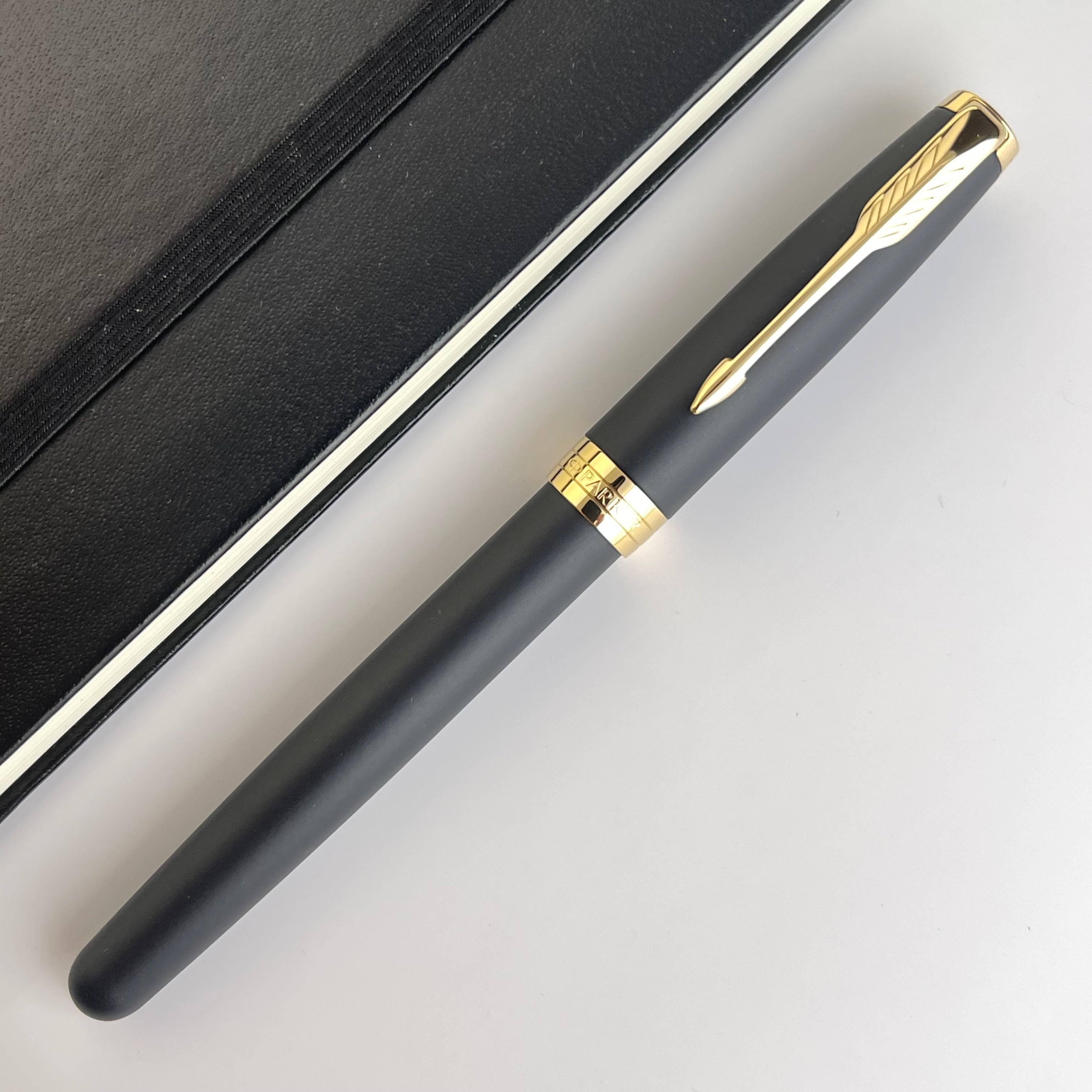 PARKER Sonnet Rollerball Pen, Black Lacquer with Palladium Trim, Fine Point Black Ink Parker Sonnet Rollerball Pen - Black with Gold Trim