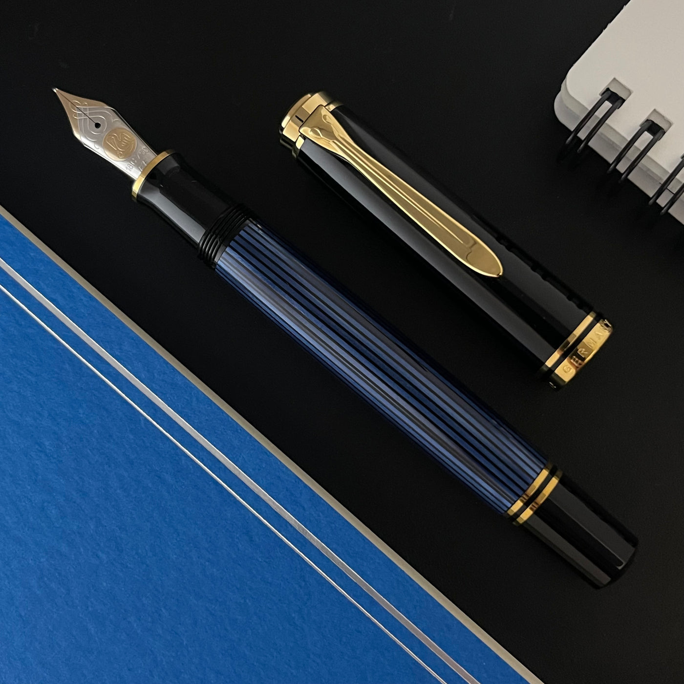 Pelikan Souveran M800 Fountain Pen - Black-Blue