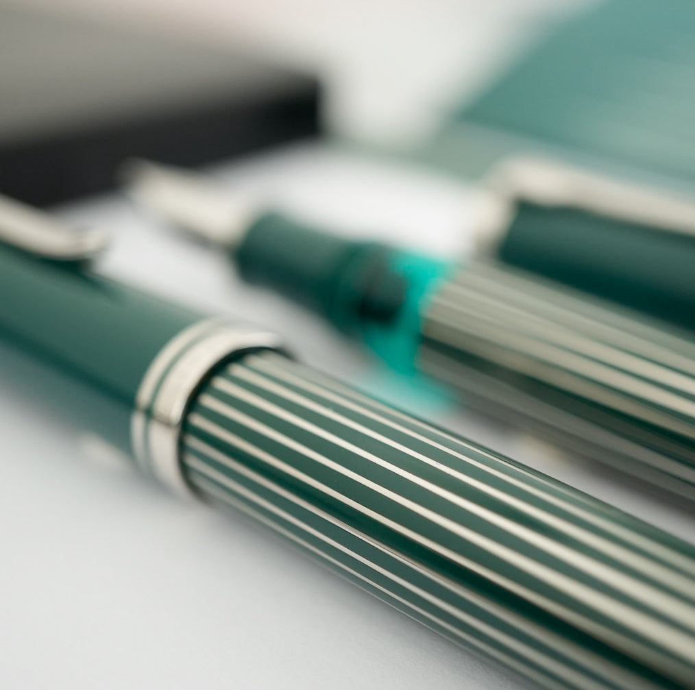 Pelikan M815 Metal Striped Fountain Pen - Green (Special Edition)