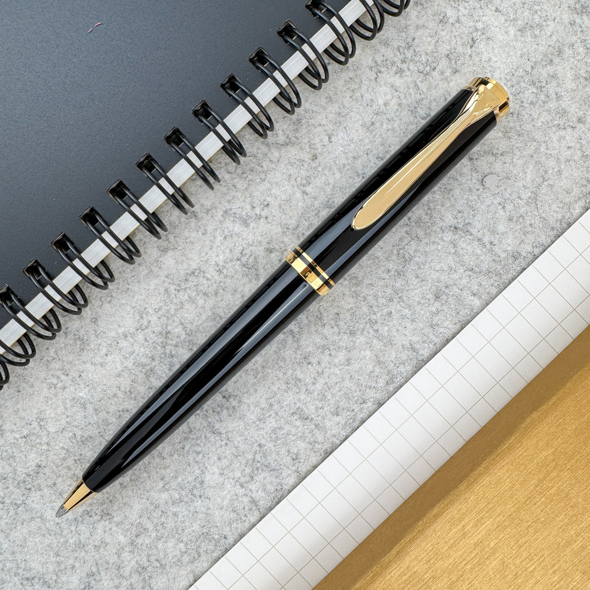Pelikan Souveran K800 Ballpoint Pen - Black