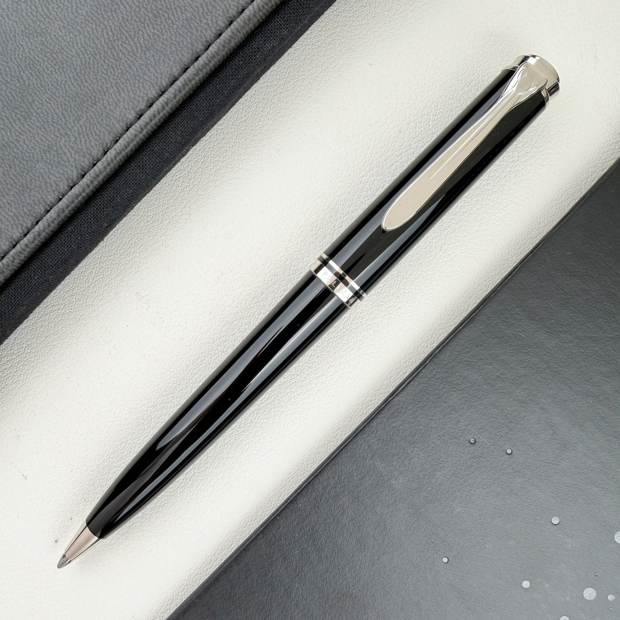 Pelikan Souveran K805 Ballpoint Pen - Black