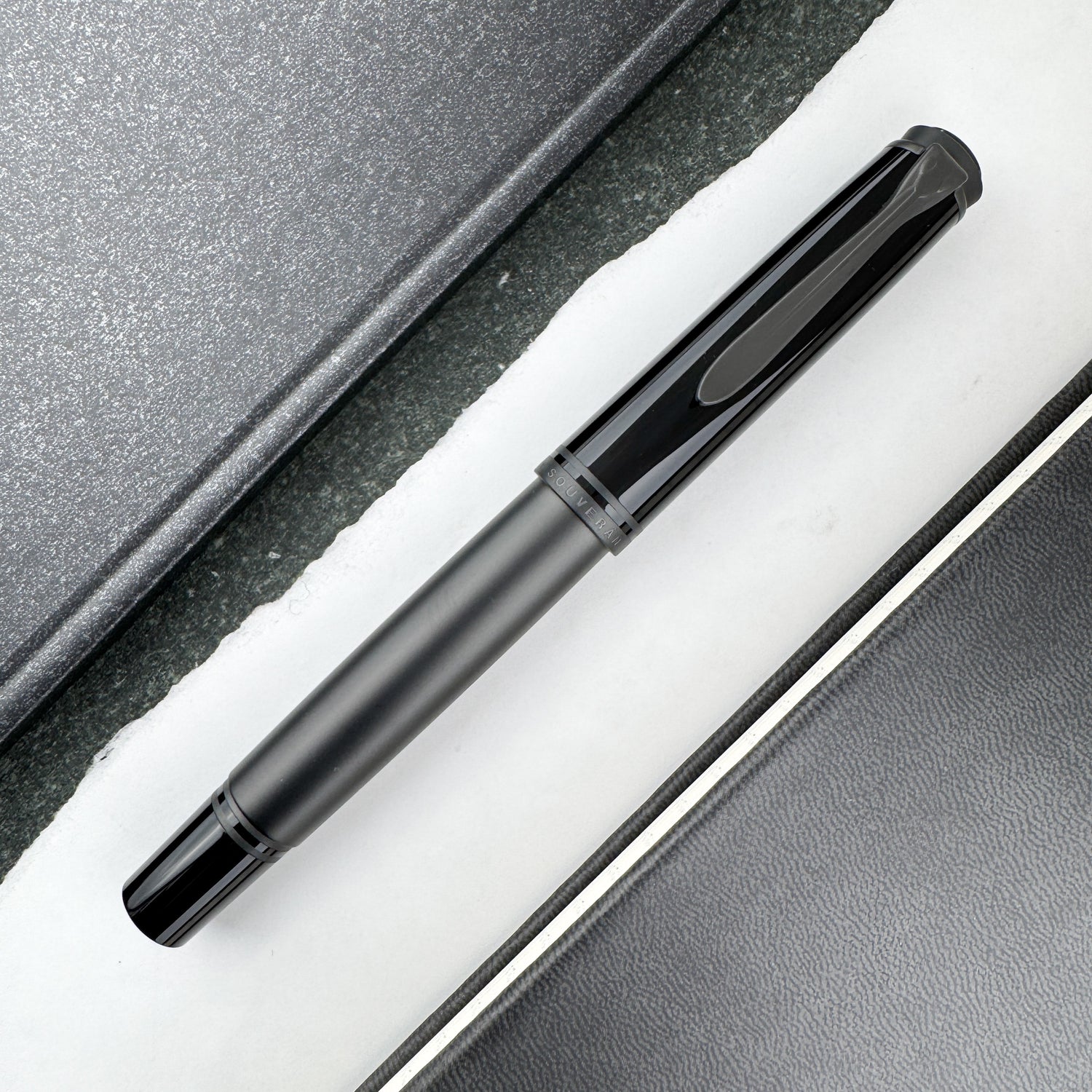 Pelikan Souveran M809 Fountain Pen - Black Matte (Special Edition)