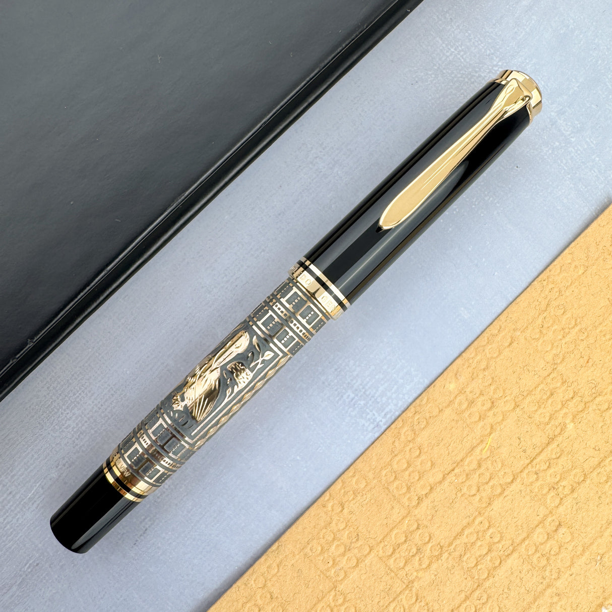 Pelikan Toledo M900 Fountain Pen - Black w/Gold (Special Edition)