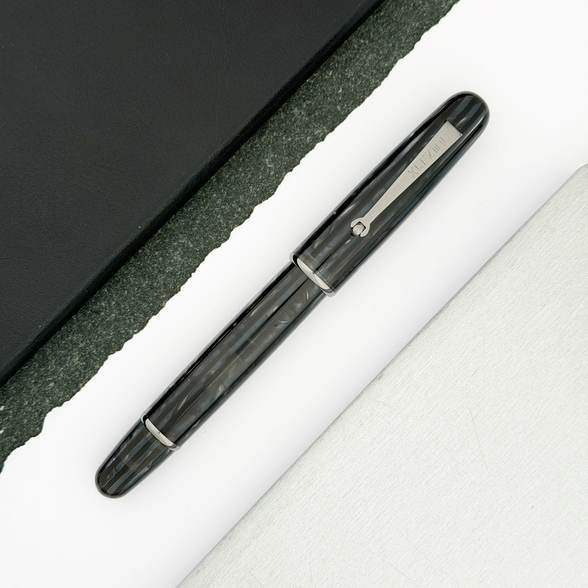 Penlux Elite Fountain Pen - Black Knight