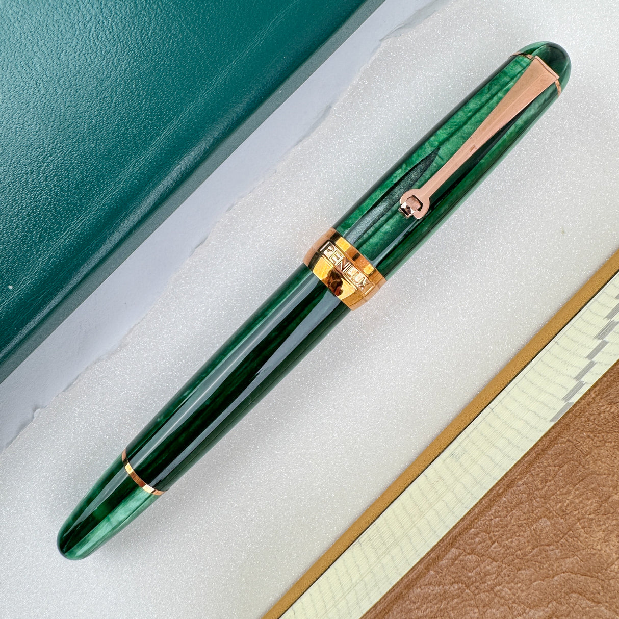 Penlux Masterpiece Delgado Fountain Pen - Sicao