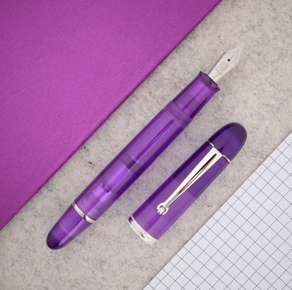 Penlux Masterpiece Grande Fountain Pen - Aurora Australis