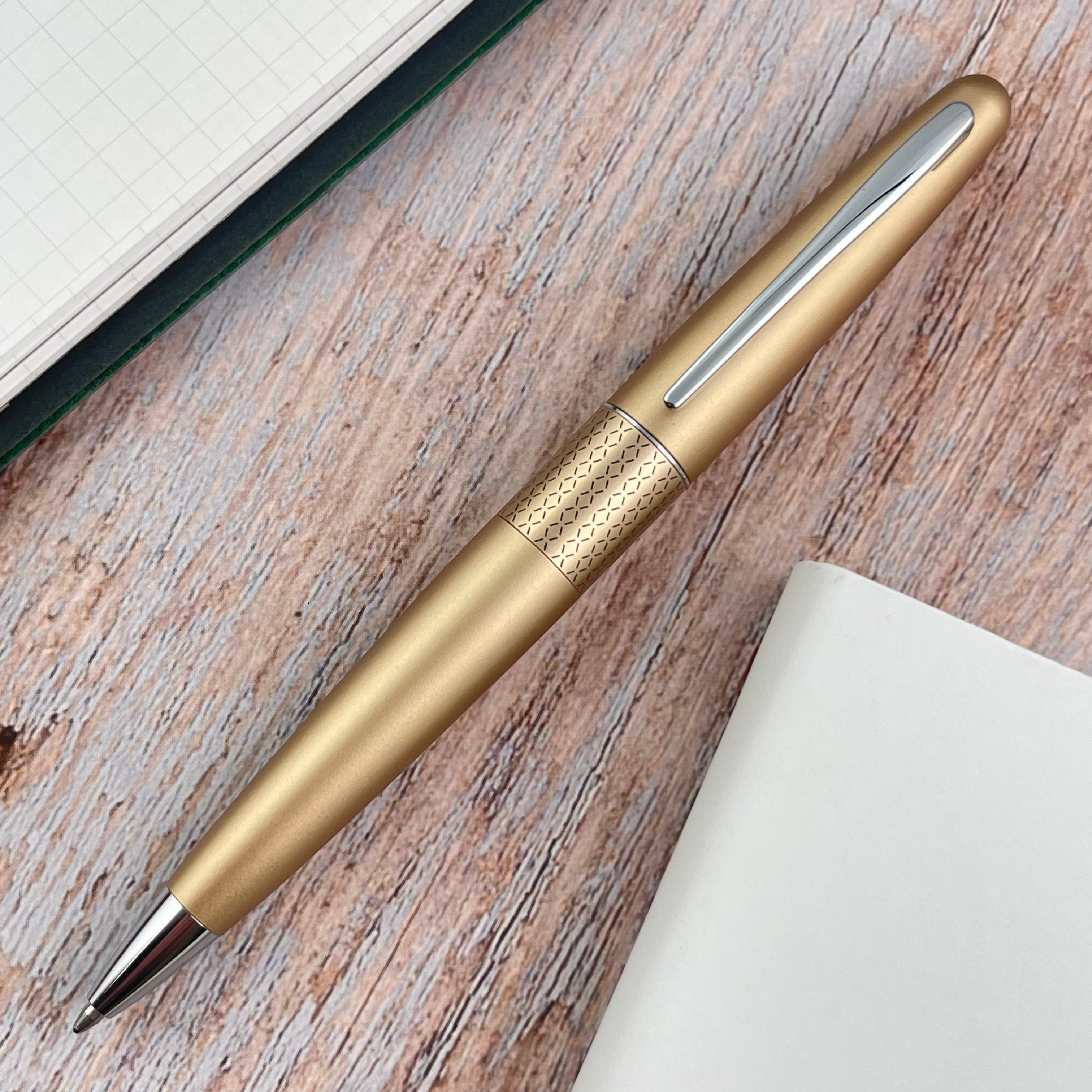 Pilot Metropolitan Ballpoint Pen - Gold – Atlas Stationers