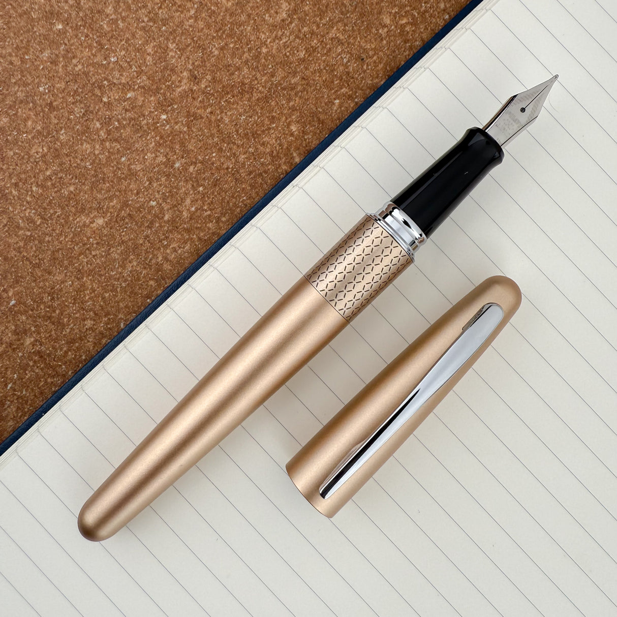 Pilot Metropolitan Fountain Pen - Gold Zig Zag