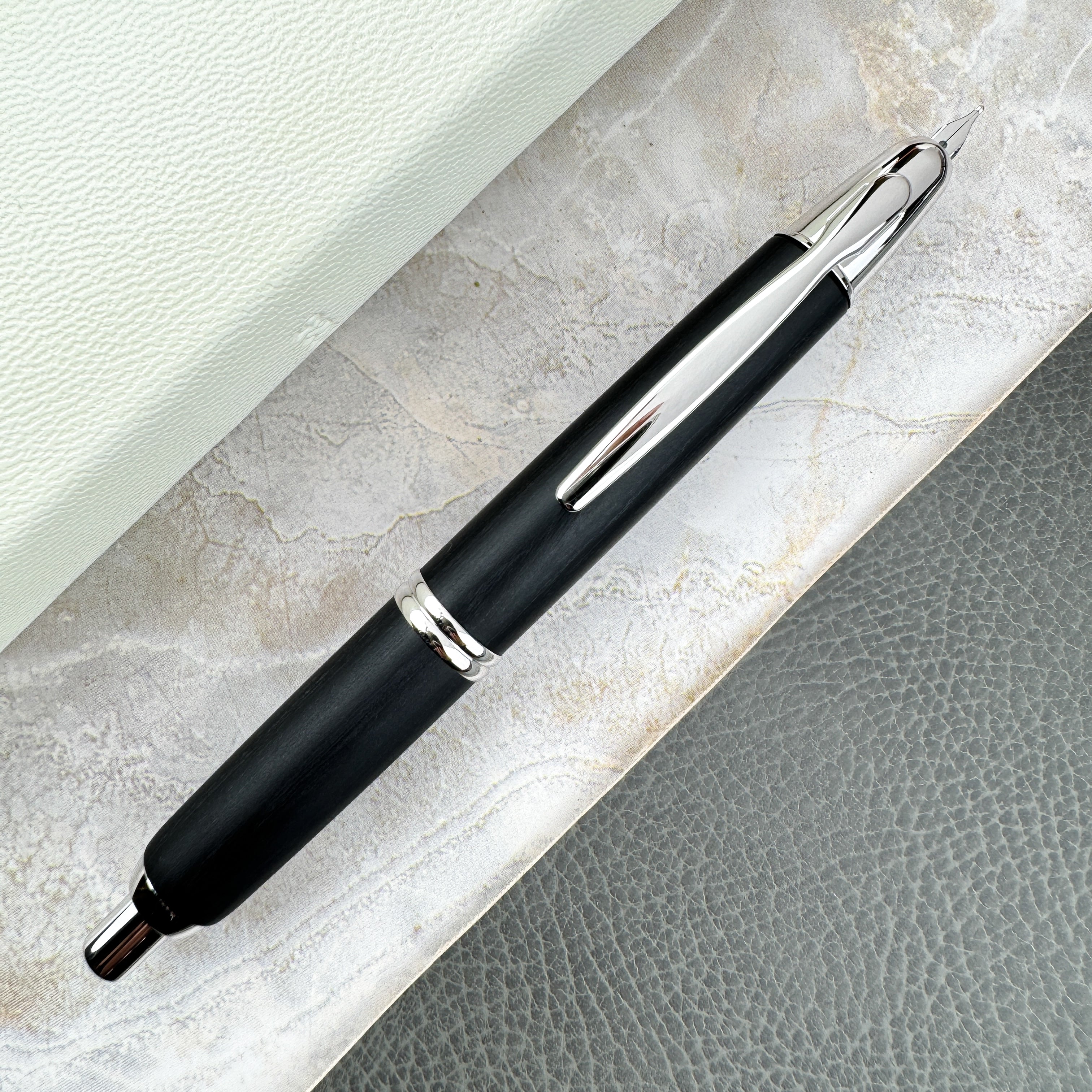 Pilot Vanishing Point Birchwood Fountain Pen - Black – Atlas