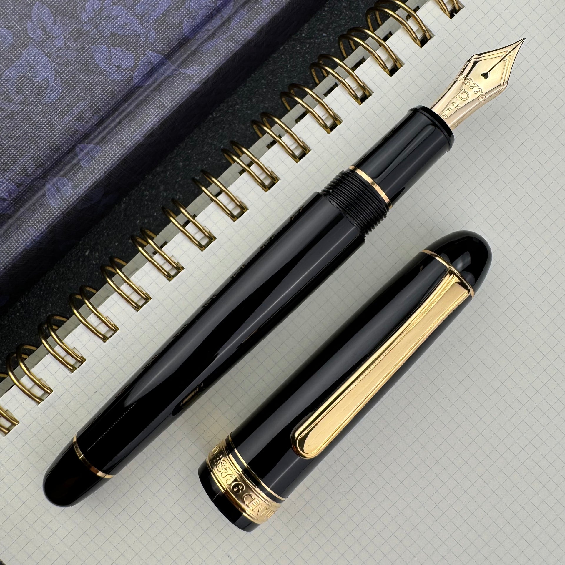 Platinum #3776 Century Fountain Pen - Black with Gold Trim – Atlas Platinum #3776 Century Fountain Pen - Black with Gold Trim – Atlas