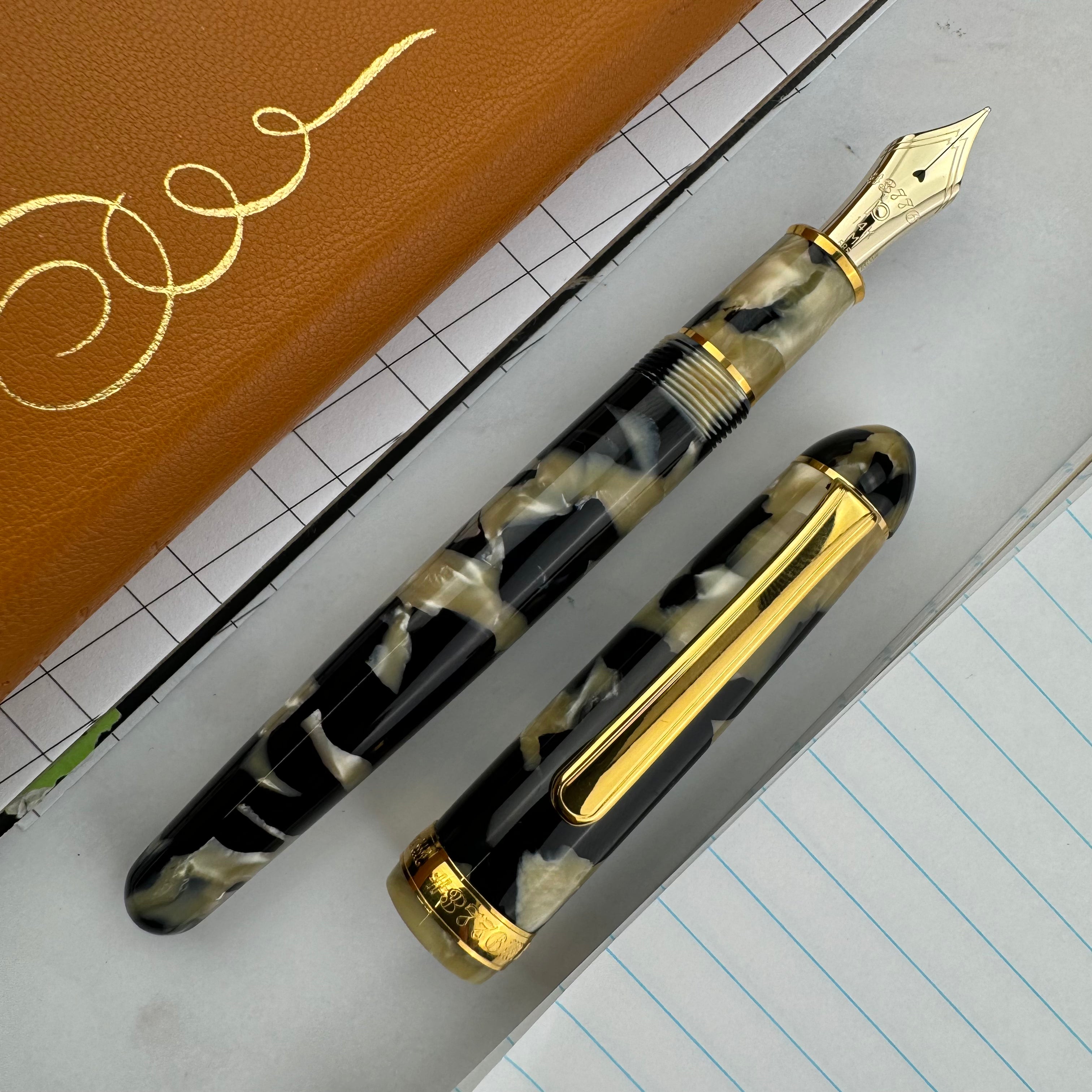 Platinum Fountain Pen #3776 Century Rhodium Finish Laurel Green