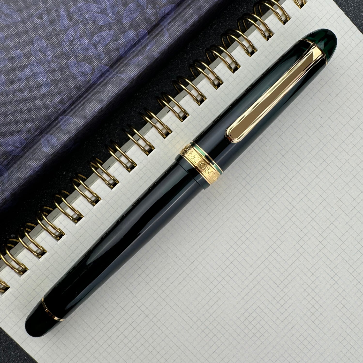 Platinum #3776 Century Fountain Pen - Laurel Green with Gold Trim Platinum #3776 Century Fountain Pen - Laurel Green with Gold Trim