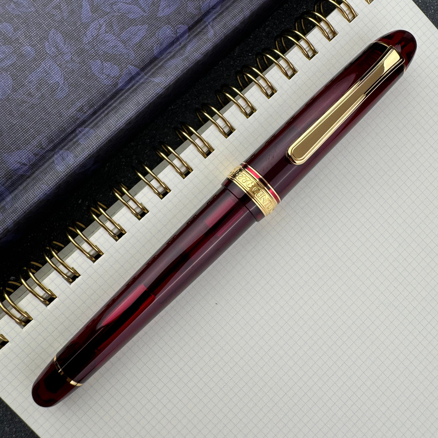 PLATINUM Japanse Century/Vulpen Blauw - #3776 / Veer: Muziek/Music nib/PNBM-20000#51//Handgemaakt/14-karaats gouden pen/met geschenkdoos/vulpen PLATINUM Japanse Century/Vulpen Blauw - #3776 / Veer: Muziek/Music nib/PNBM-20000#51//Handgemaakt/14-karaats gouden pen/met geschenkdoos/vulpen