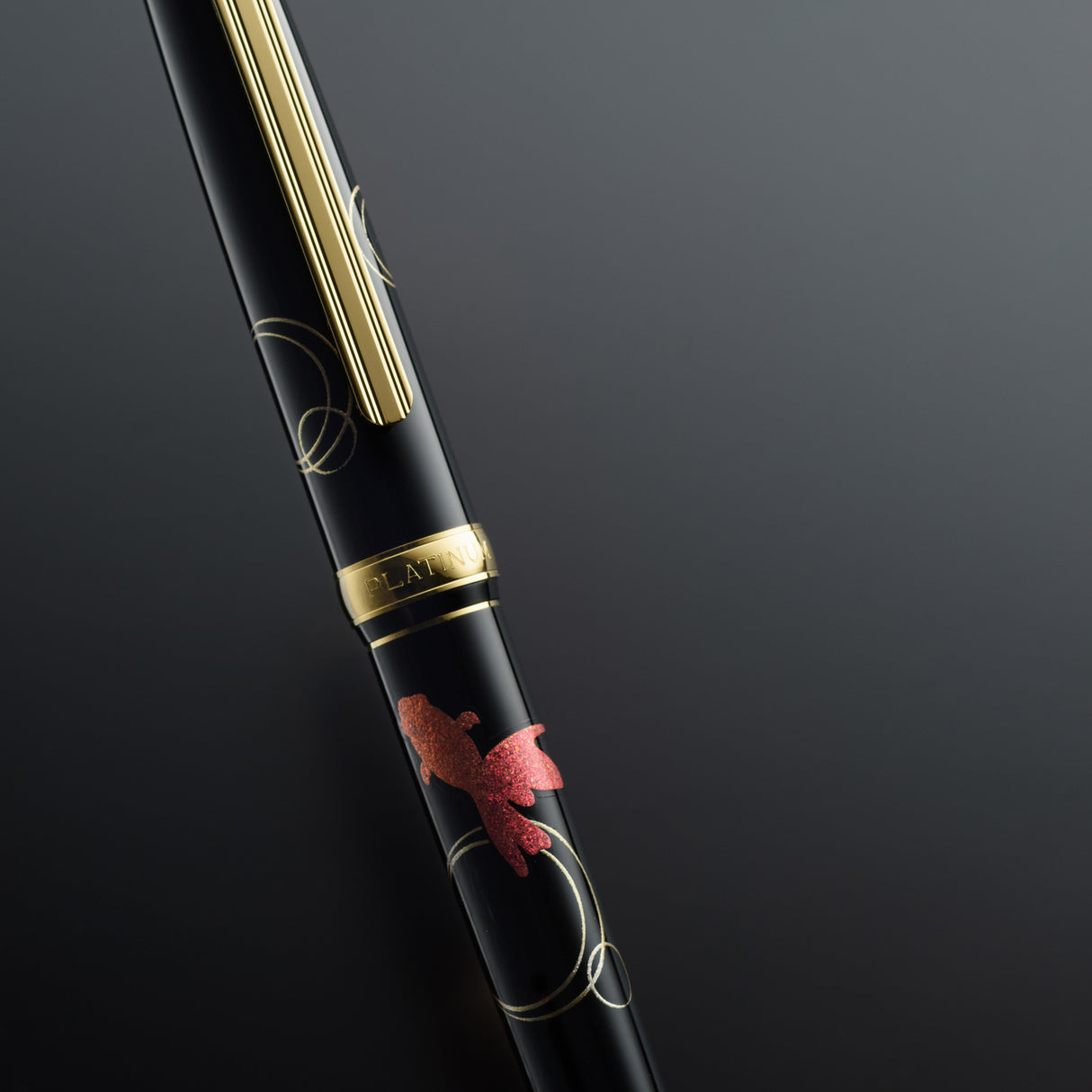Platinum Classic Maki-e Fountain Pen - Gold Fish