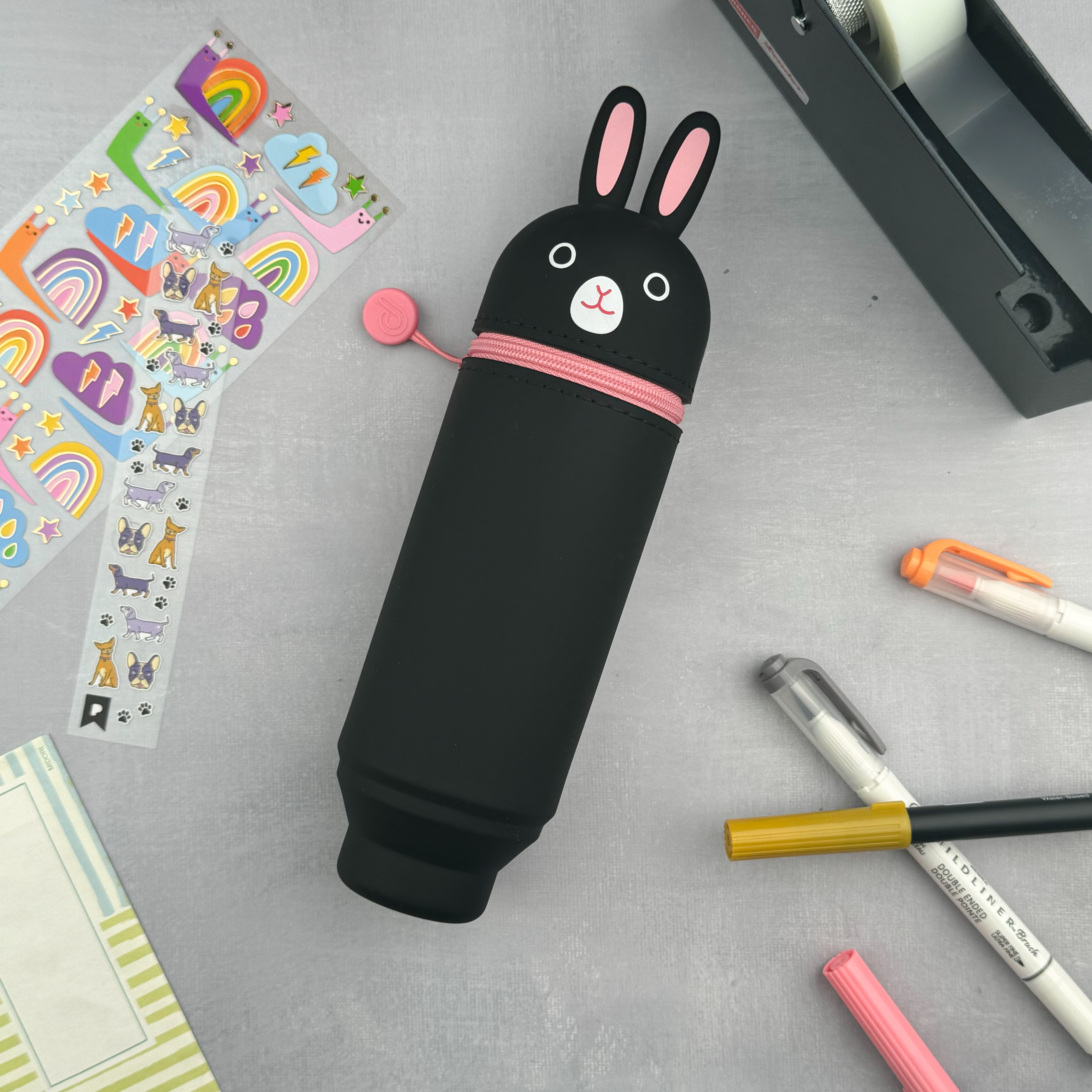 PUNILABO_PENCASE_BLACKRABBIT_A