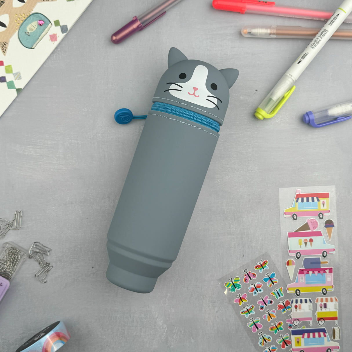 PuniLabo Stand Up Pen Case - Gray Cat
