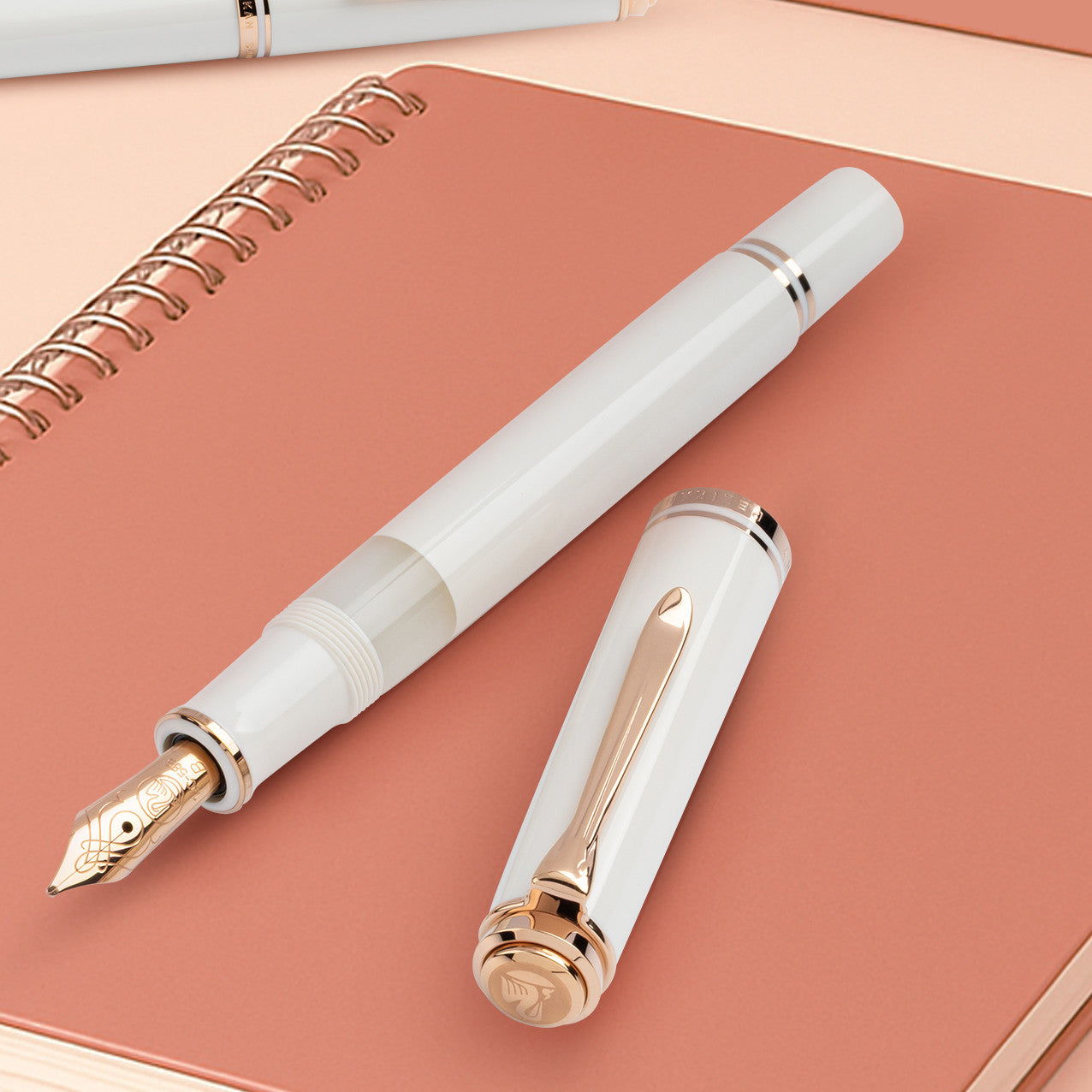 Pelikan Souveran M600 Fountain pen - White & Rose Gold (Special