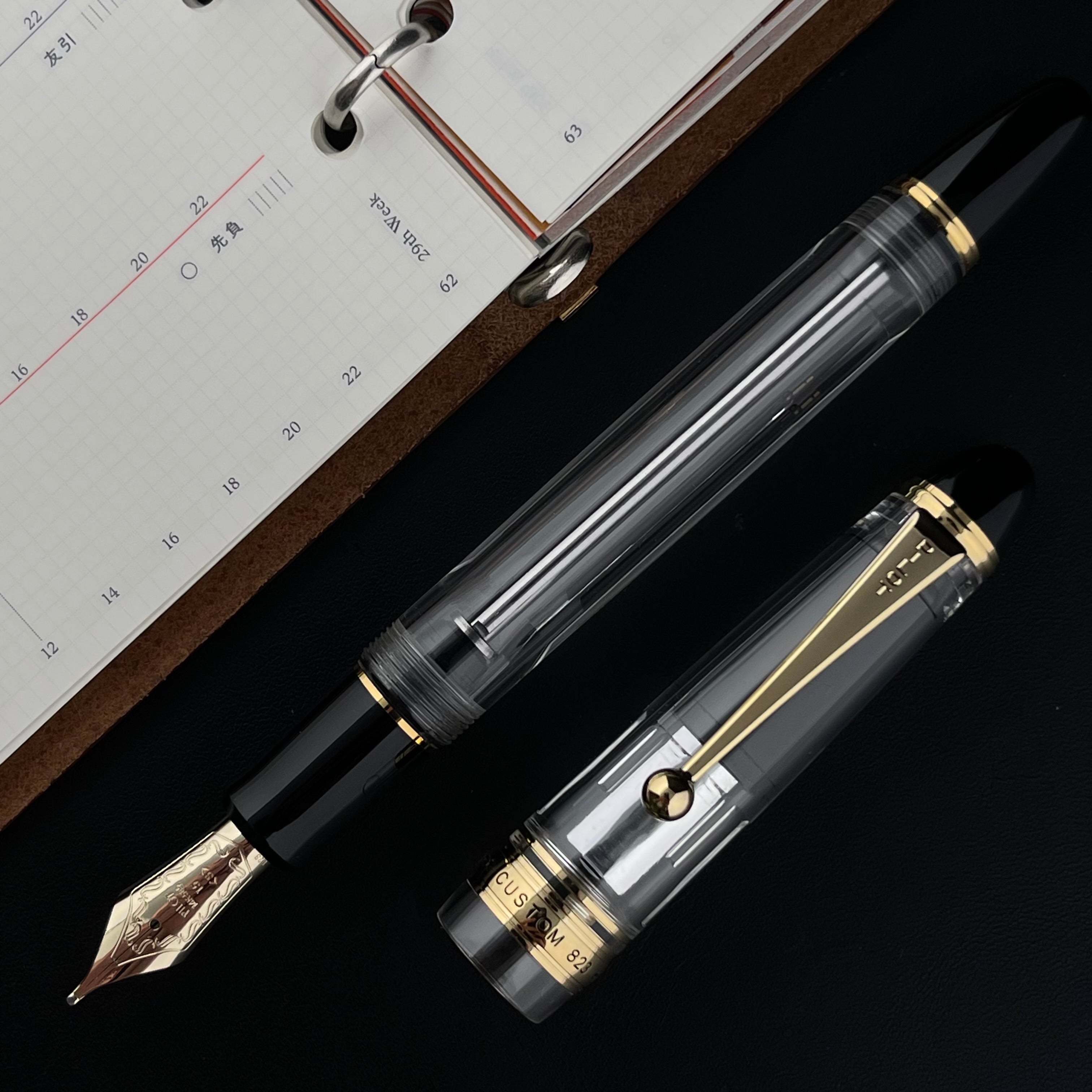 Pilot Custom 823 Fountain Pen - Clear – Atlas Stationers