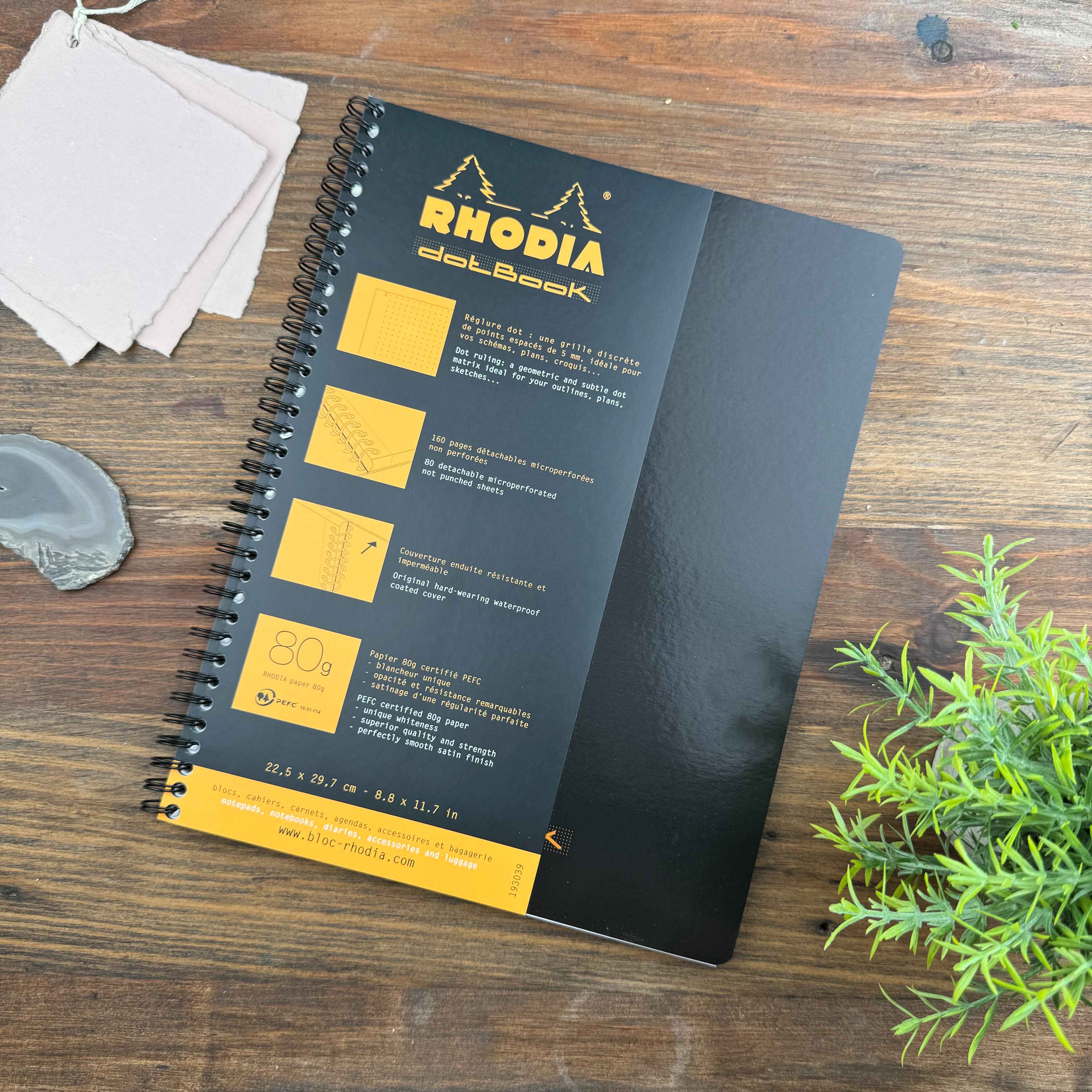 Maruman Spiral Note Basic Notebook - B5 - Dot Grid - 80 Sheets