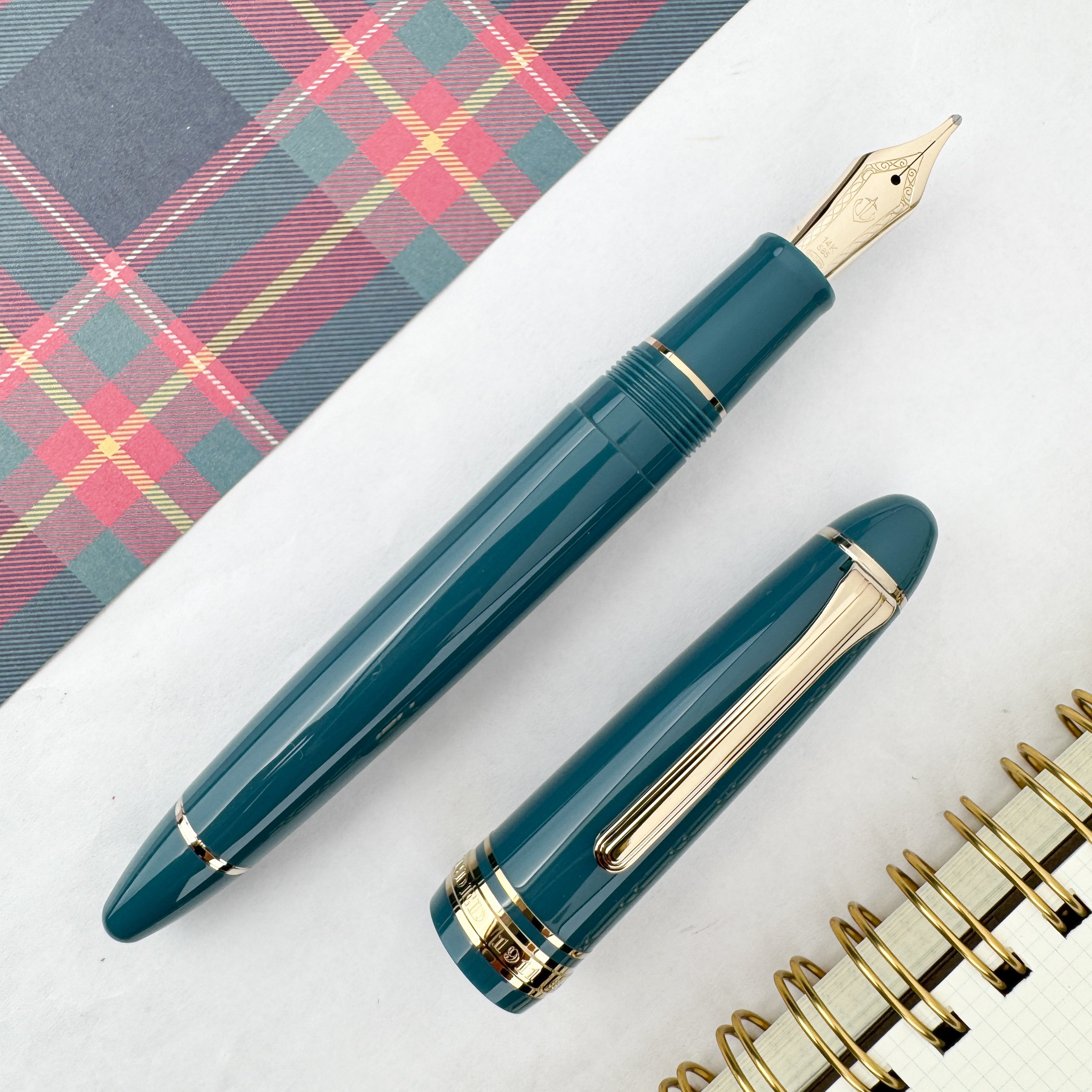 Sailor 1911L 14K Gold Trim Fountain Pen - Pearl Green – Atlas