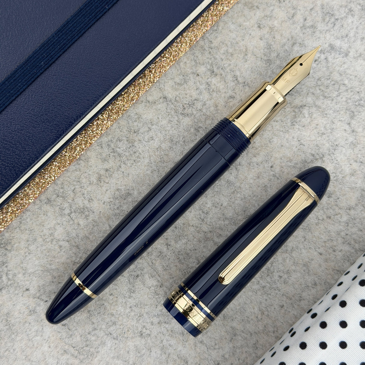 Sailor 1911 Casual L Stable Fountain Pen with Gold Trim - Muted Blue