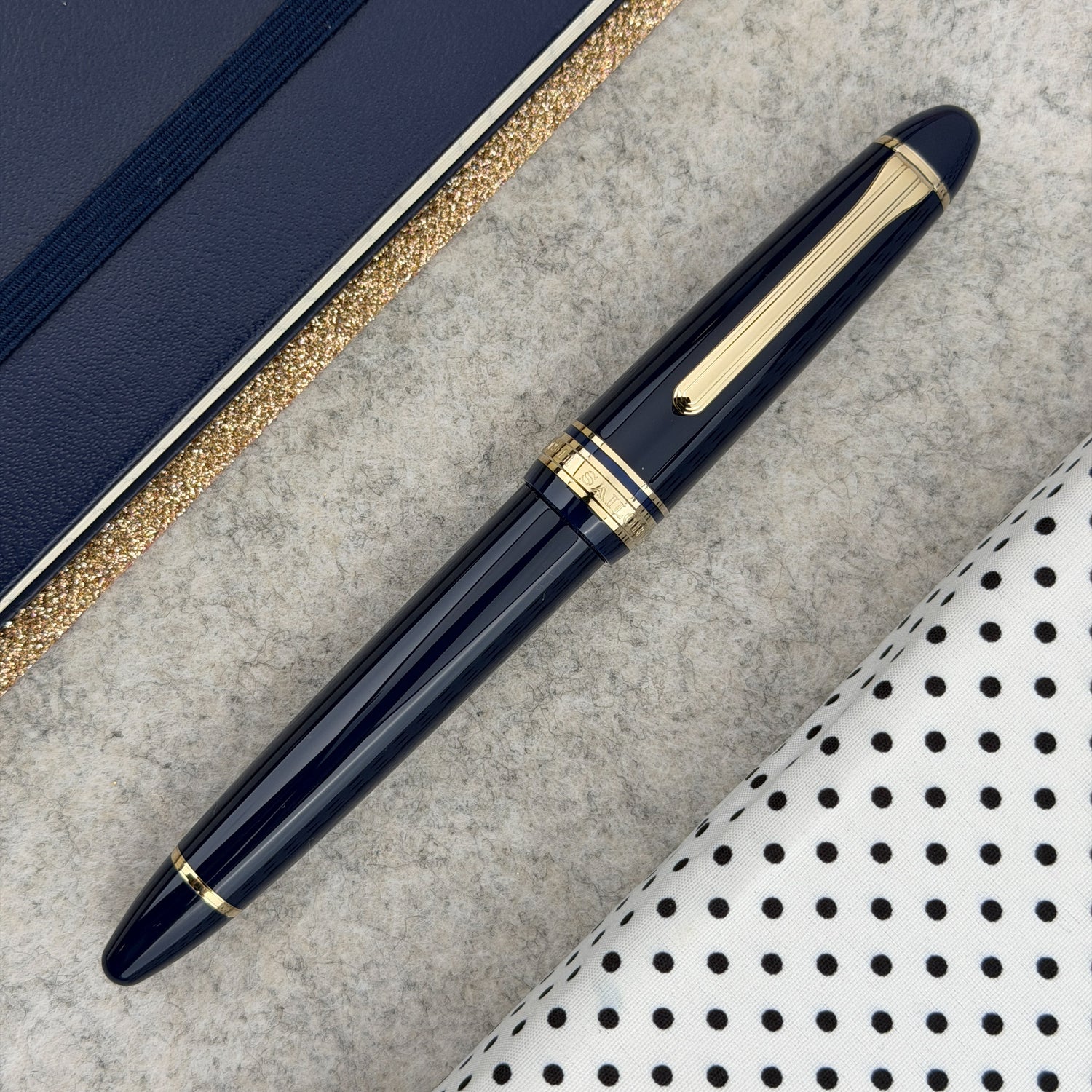 Sailor 1911 Casual L Stable Fountain Pen with Gold Trim - Muted Blue