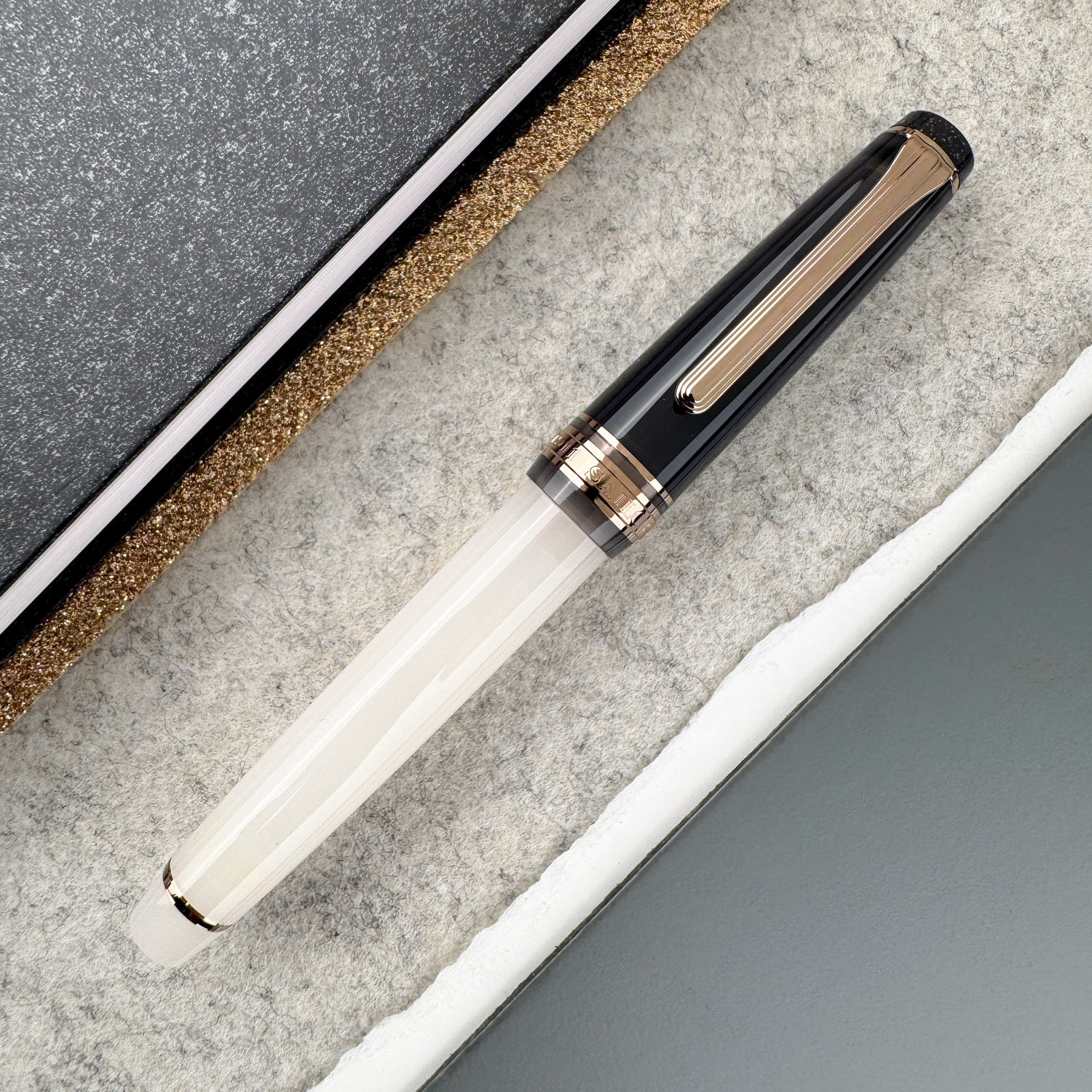 Sailor Pro Gear Slim - Black Rose (Special Edition)