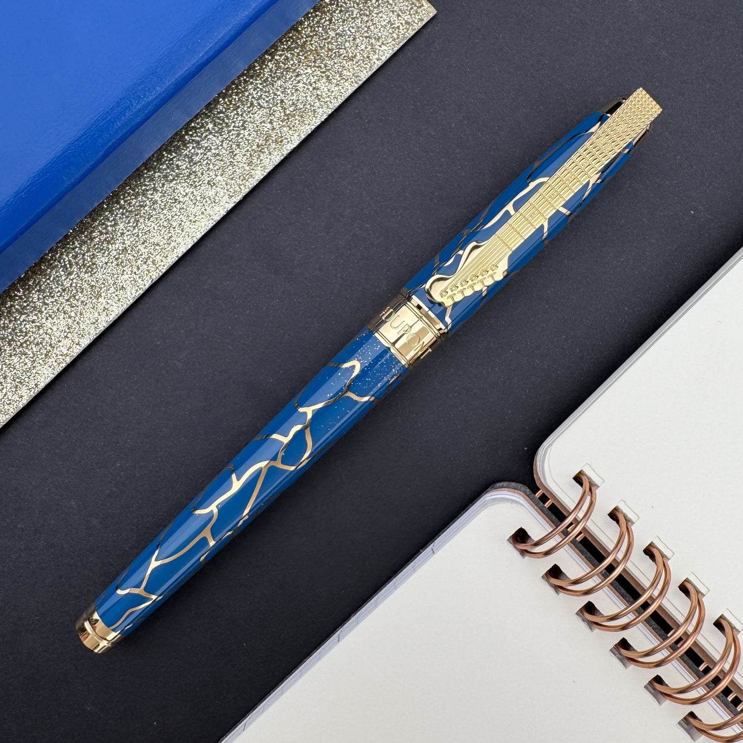 S.T. Dupont Fender Line D Large Fountain Pen - Blue