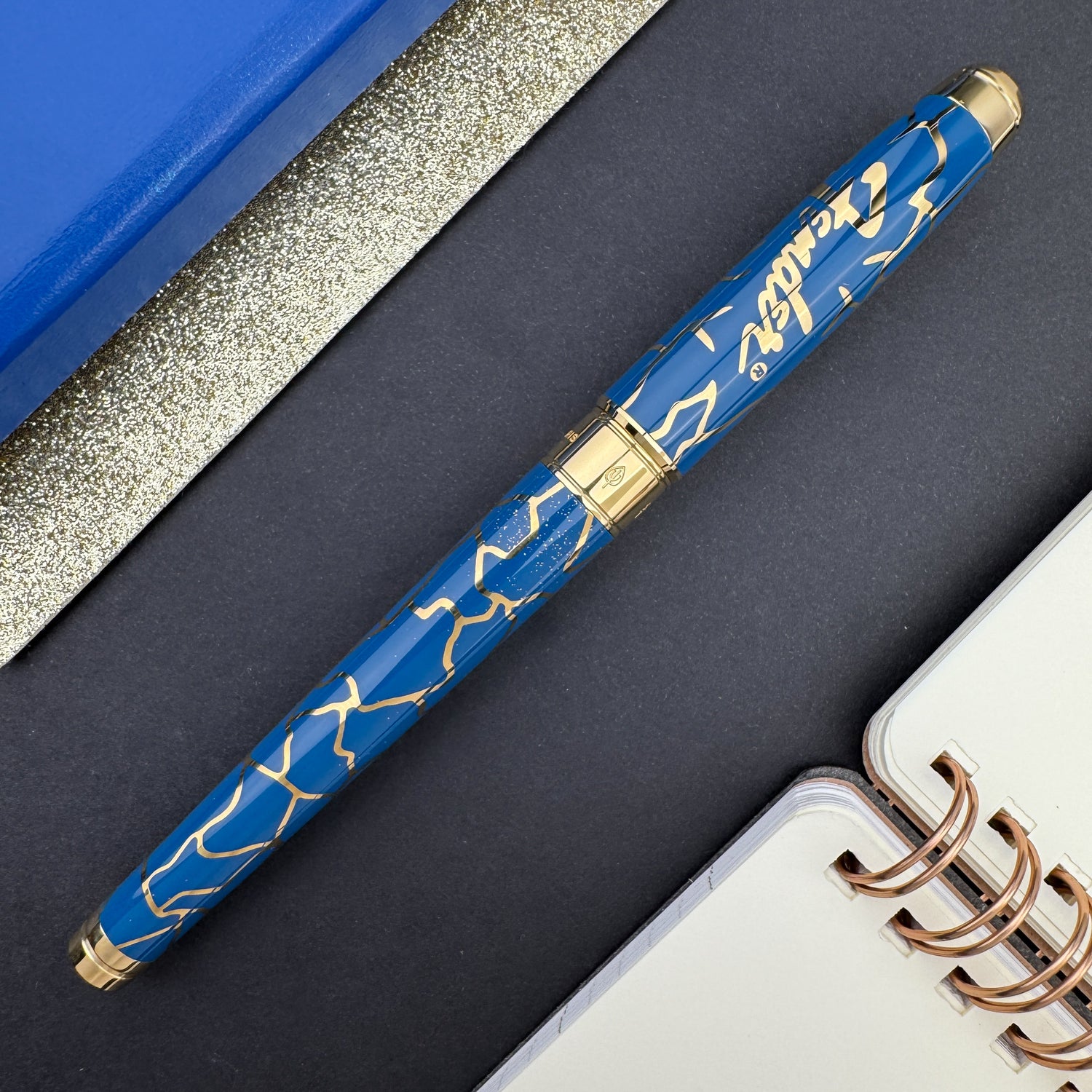 S.T. Dupont Fender Line D Large Fountain Pen - Blue