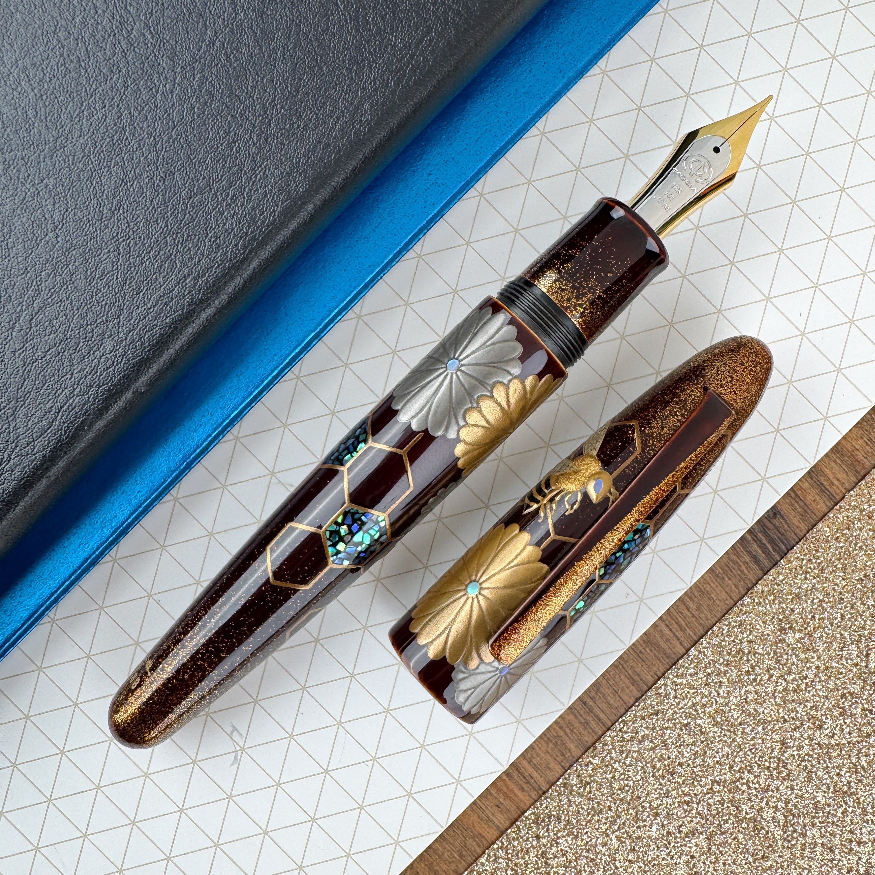 TACCIA Empress Fountain Pen - Imperial Honey Bee (Limited Edition