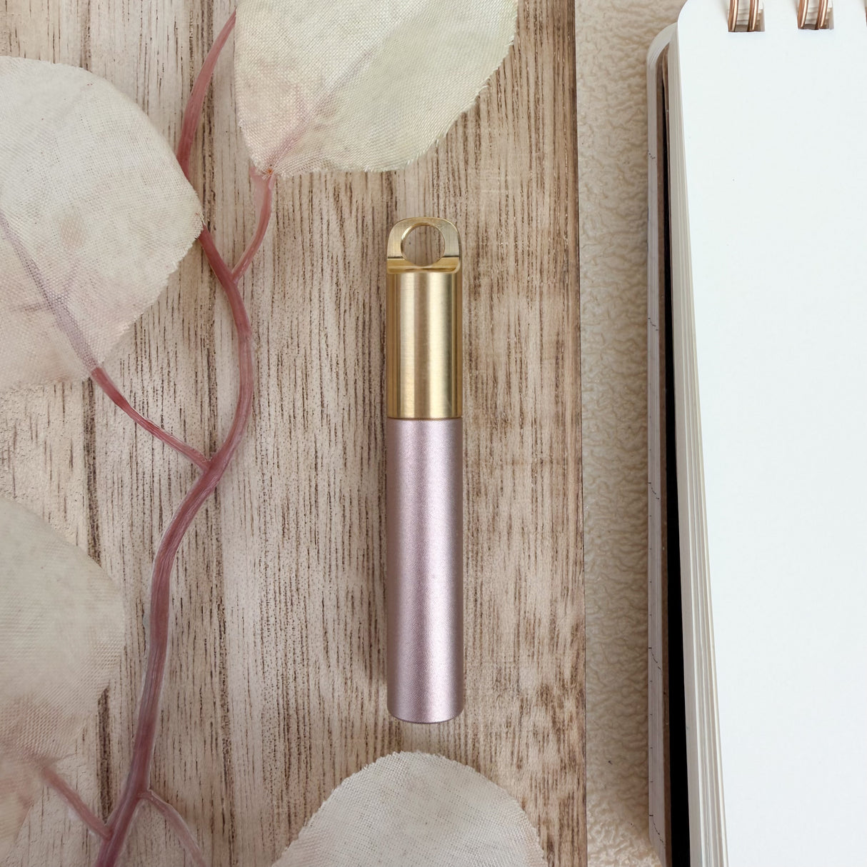 Tom's Studio The Field Mouse – refillable travel pen
