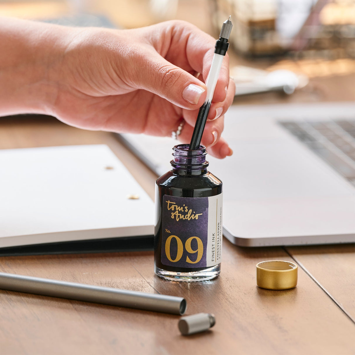 Tom's Studio Lumos Pro - Titanium