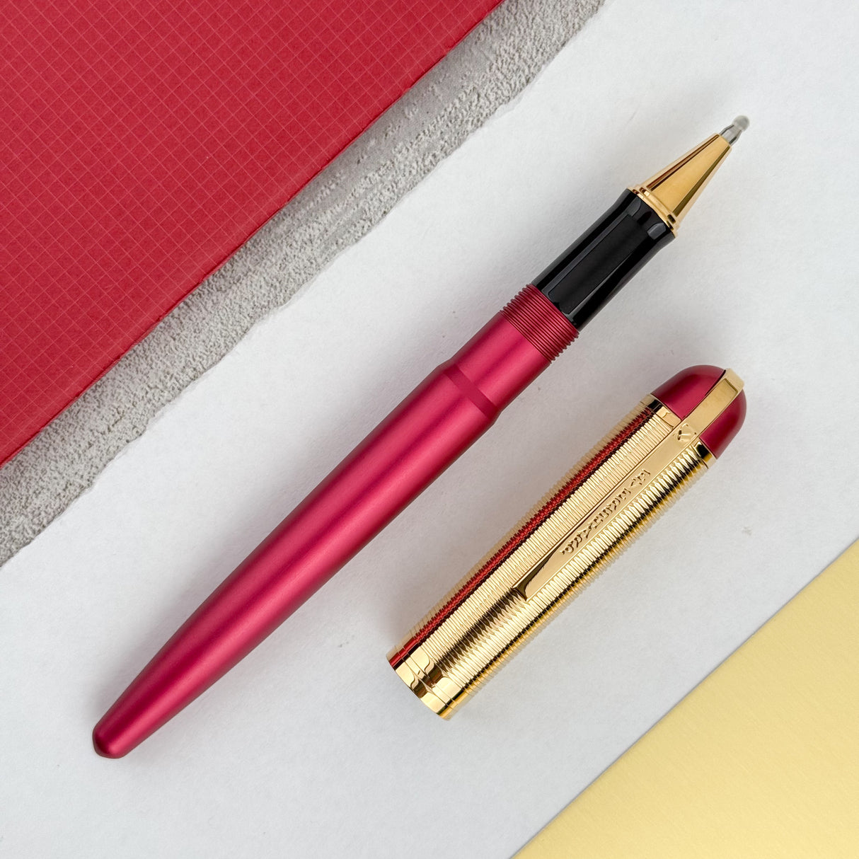 Wahl Eversharp Skyline Rollerball Pen - Red w/Gold Trim