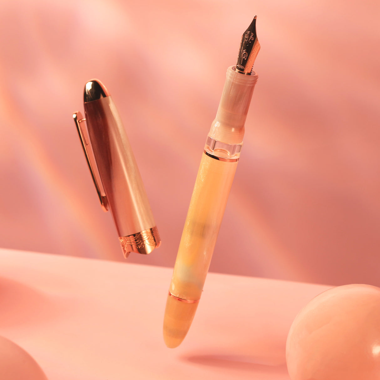 Nahvalur (Narwhal) Horizon Fountain Pen - Wonderland (Limited Edition)