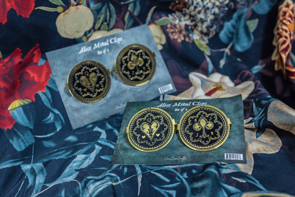 CoraCreaCrafts Alice Metal Clips (Set of 2)