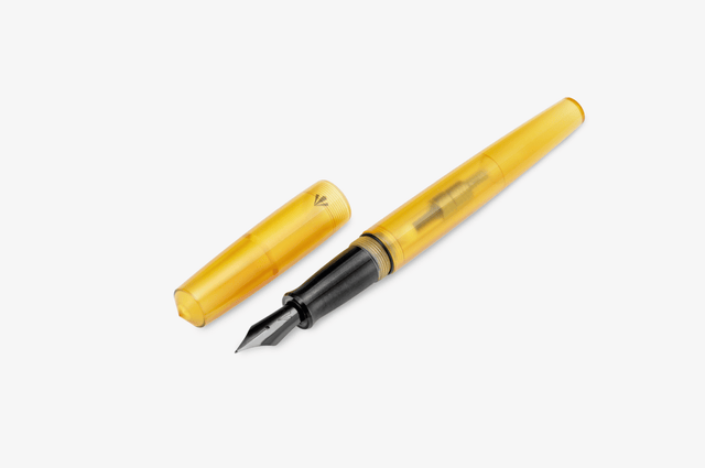 Gravitas Sentry Fountain Pen - Ultem