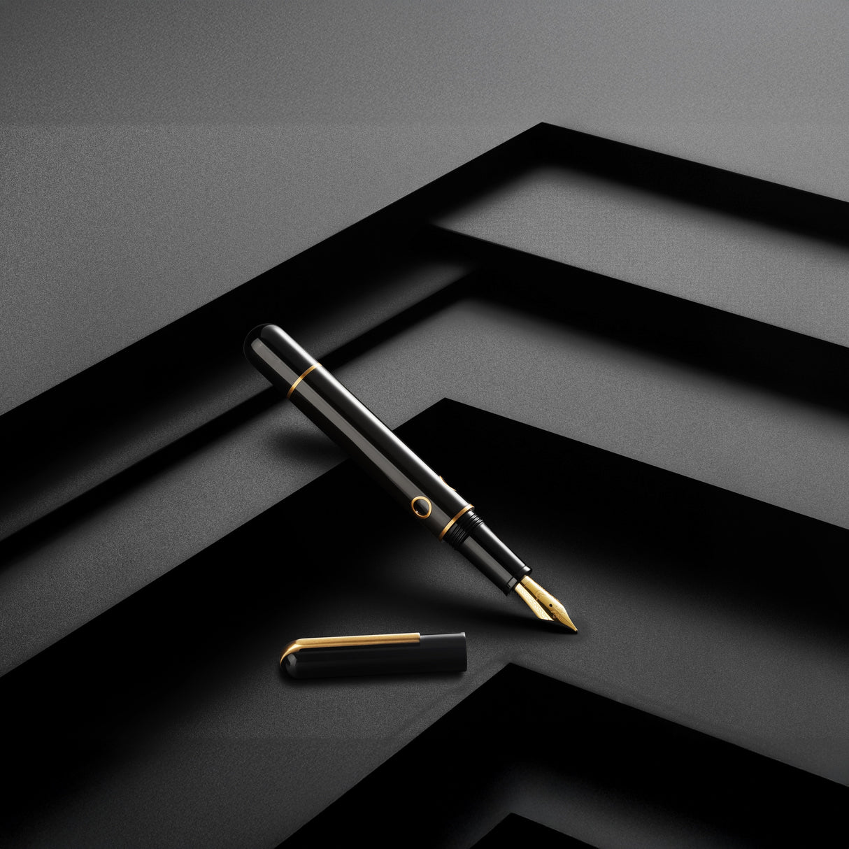 Nahvalur (Narwhal) Nautilus Fountain Pen - Bronze Corydoras