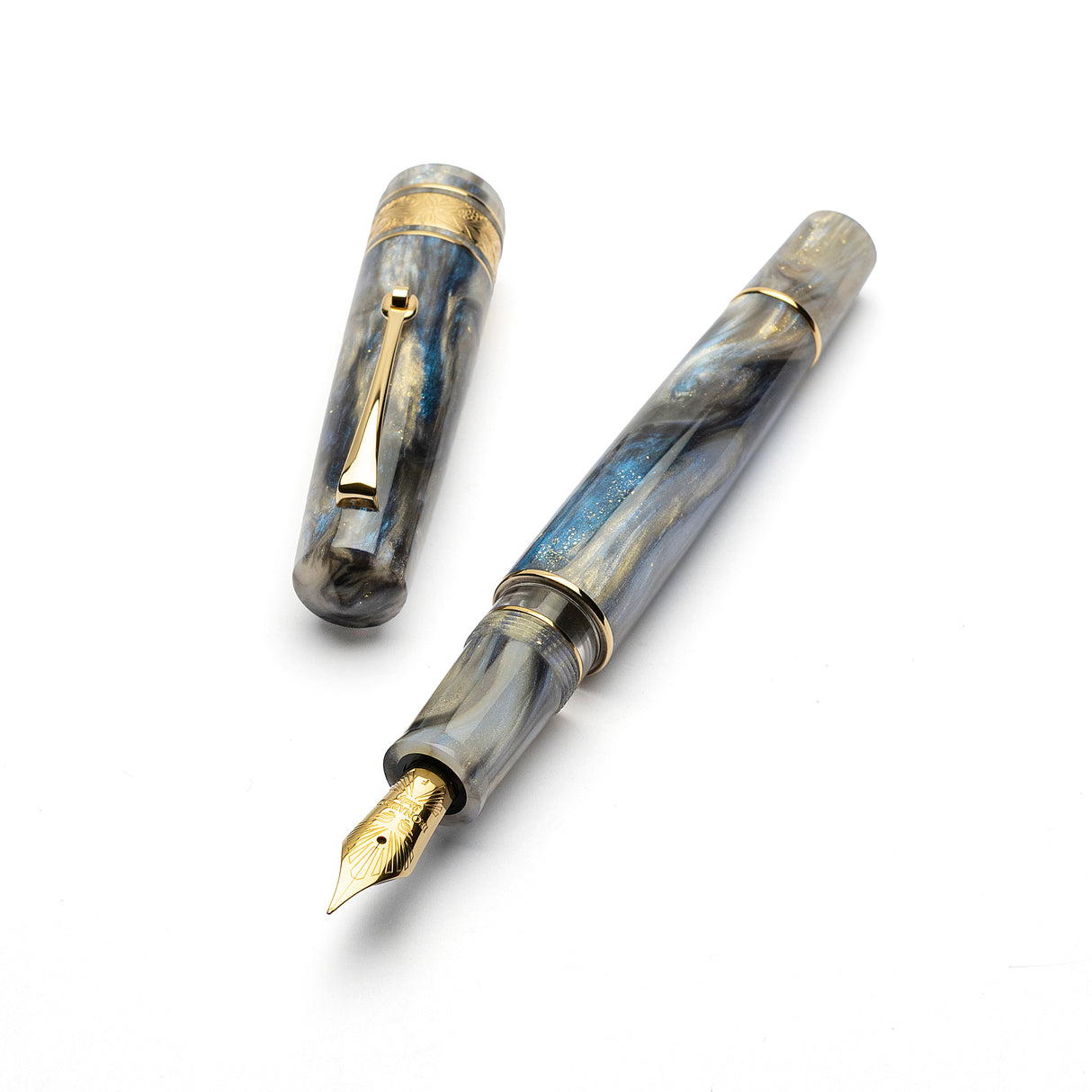 Leonardo Momento Zero Grande 2.0 Fountain Pen - Orchidea Blue