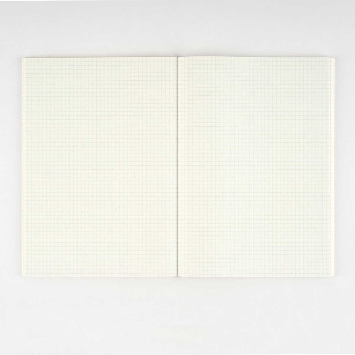 Hobonichi Tomitaro Makino: Hobonichi Graph Notebook (A6) - Yamazakura
