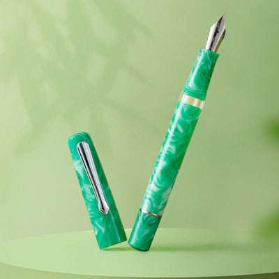 Nahvalur (Narwhal) Schuylkill Fountain Pen - Betta Mint