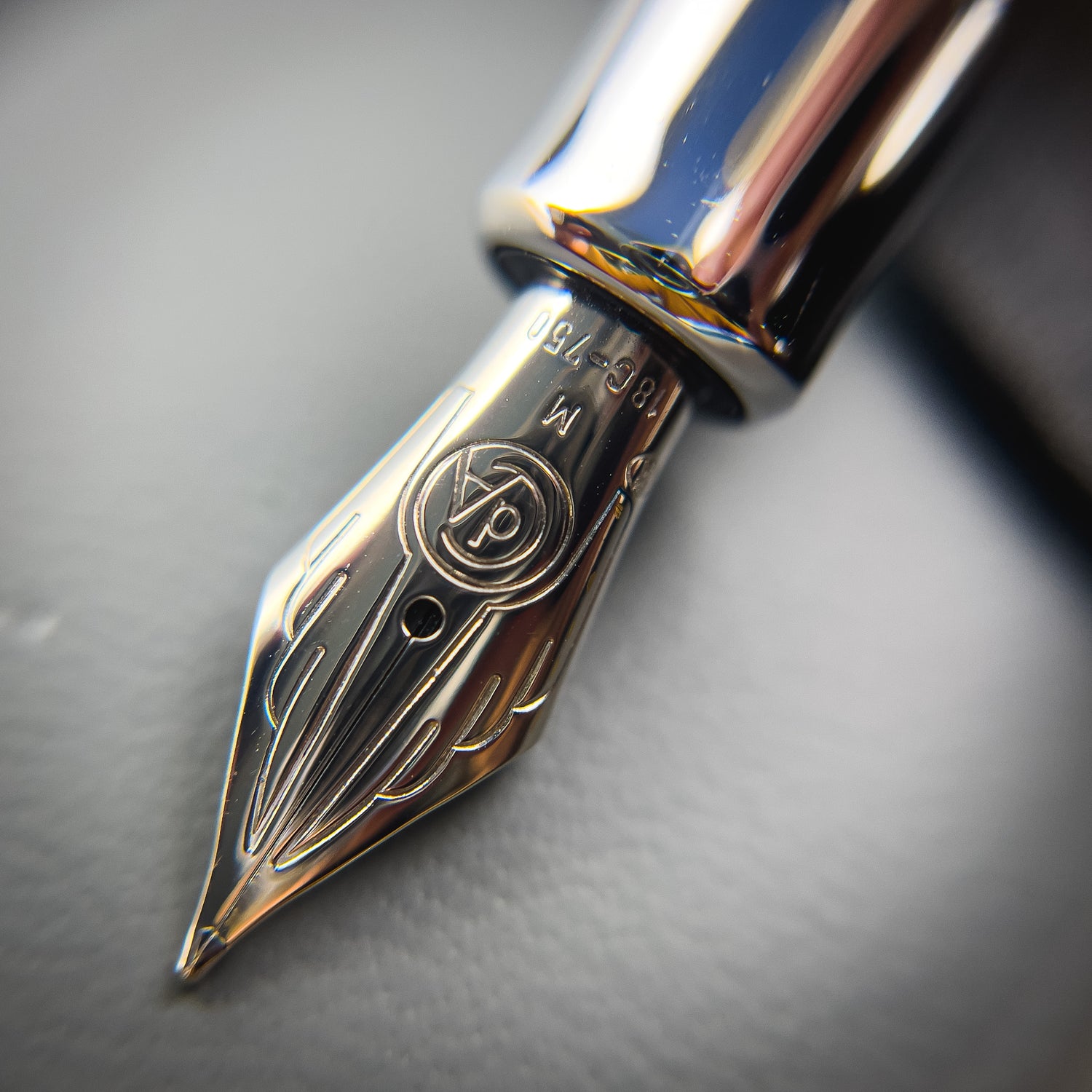 Caran d'Ache LÉMAN Fountain Pen - De Nuit w/ Silver Trim | Atlas Stationers.