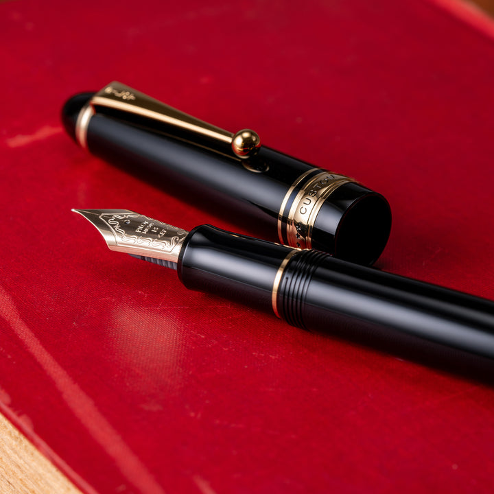 Pilot Custom 743 Fountain Pen - Black | Atlas Stationers