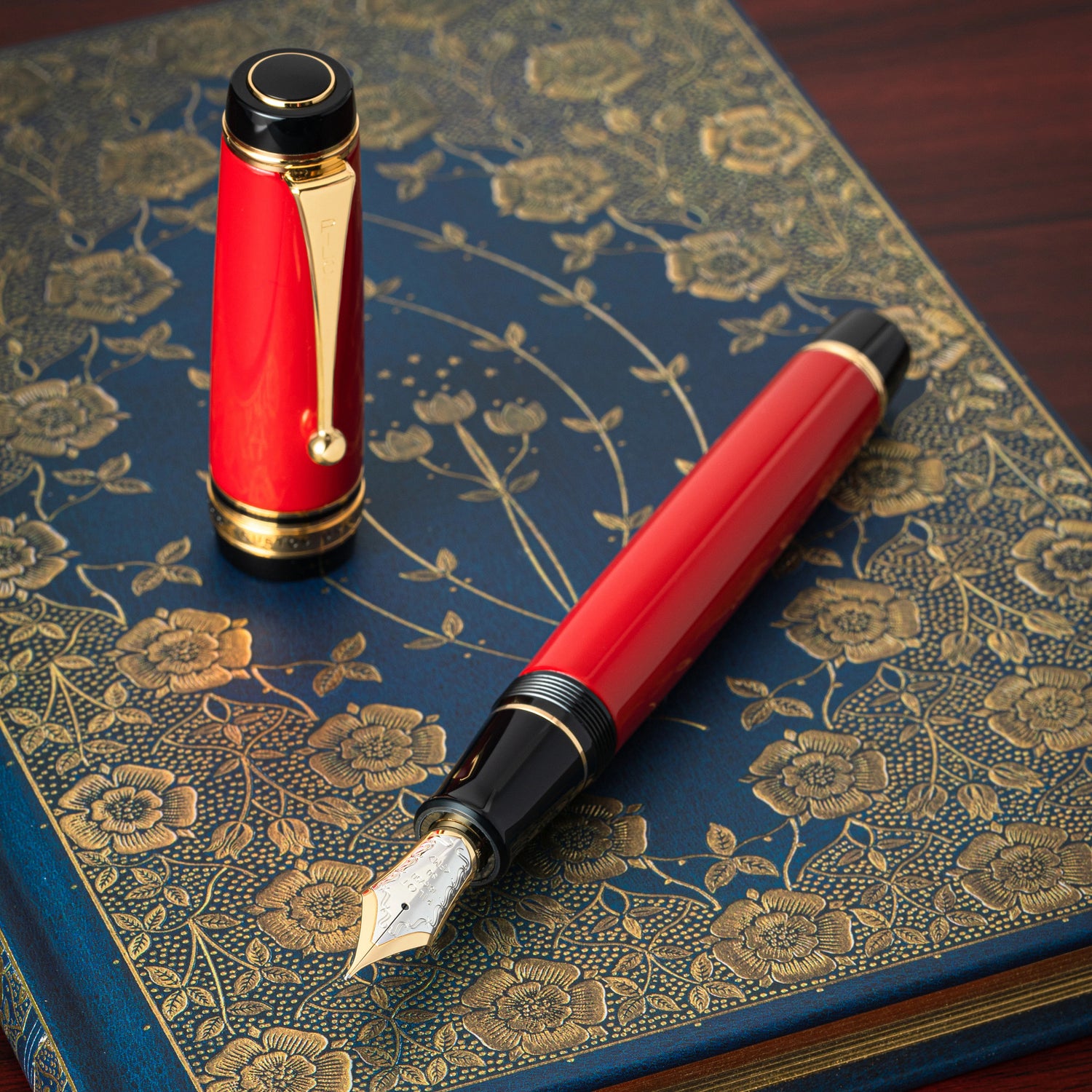 Pilot Custom Urushi Fountain Pen - Vermillion | Atlas Stationers.