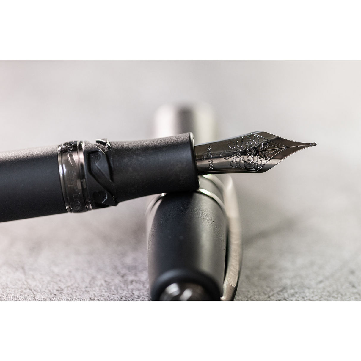 Visconti Homo Sapiens Fountain Pen - Dark Crystal | Atlas Stationers.