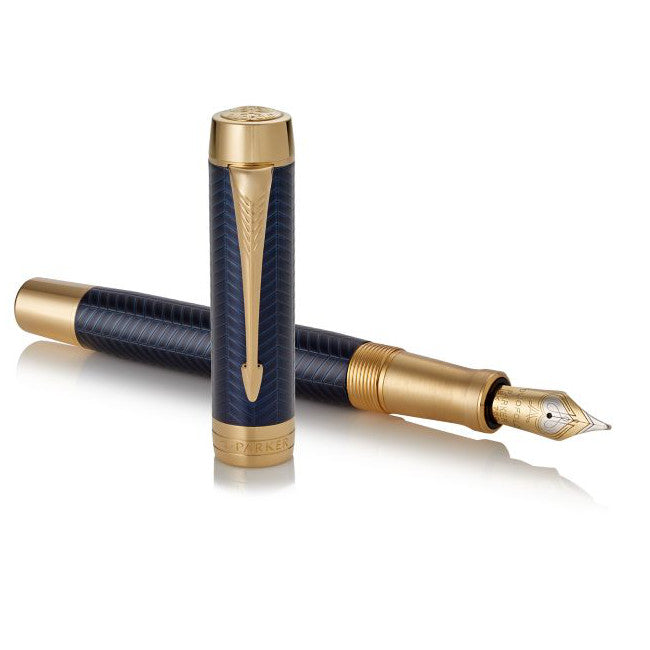 Parker DuoFold 万年筆 青色 刻印付き Parker Duofold Prestige Fountain Pen - Blue Chevron – Atlas Stationers